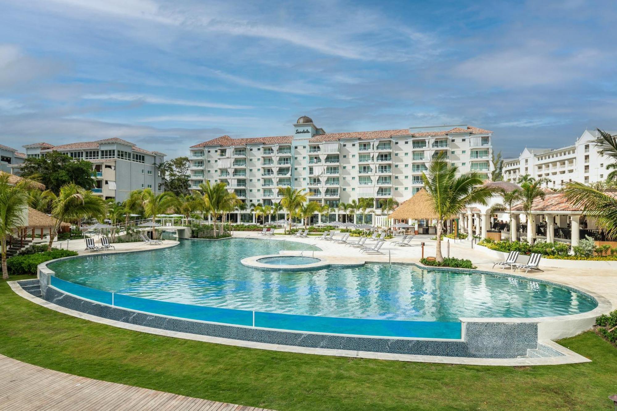 Sandals Dunns River All Inclusive Couples Only โอโชรีโอส ภายนอก รูปภาพ